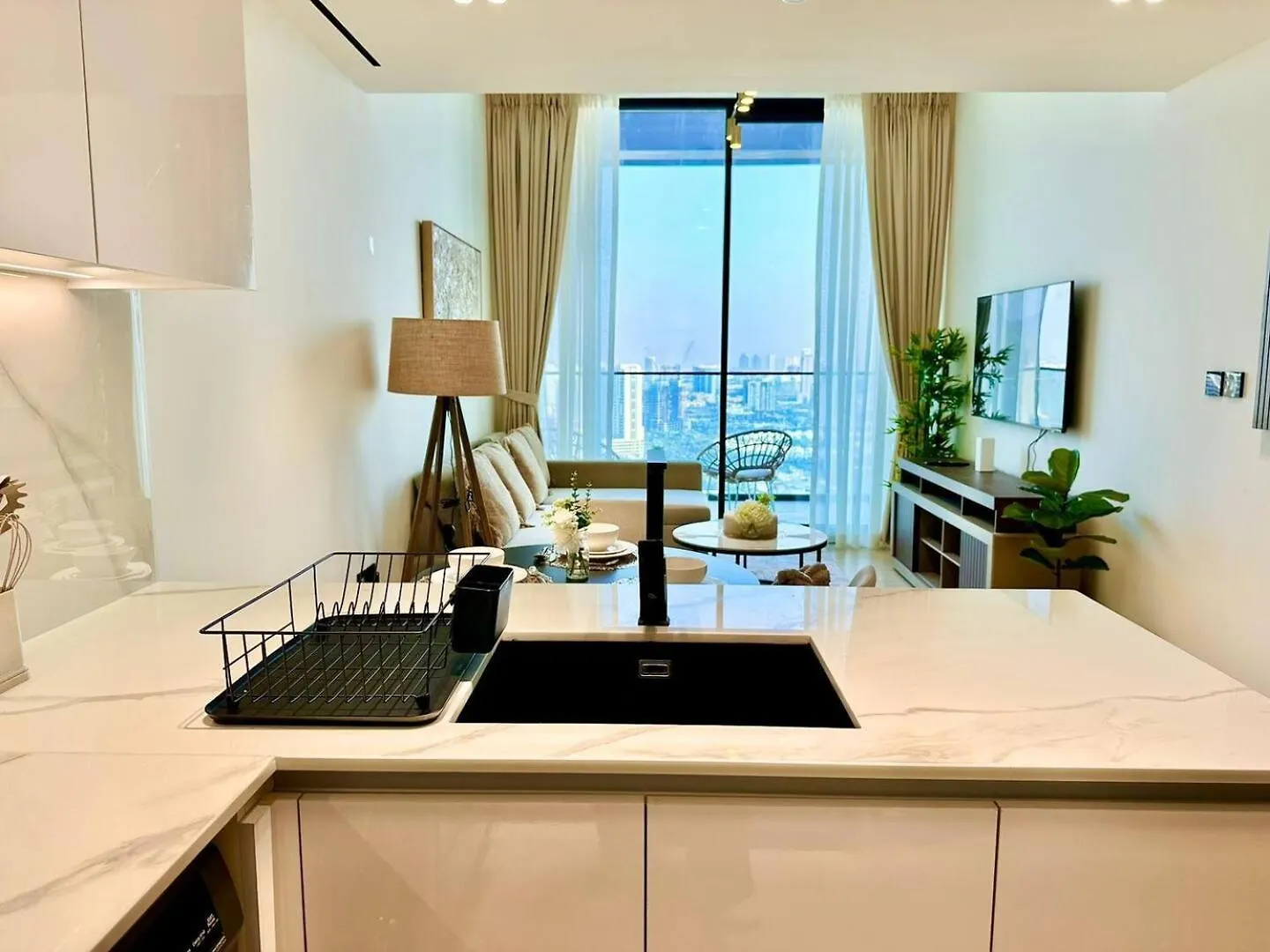 Fully Furnished 1 Bedroom Apartment With Balcony Dubai