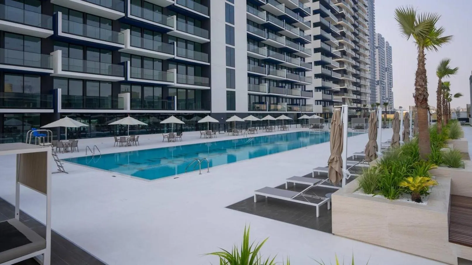 Fully Furnished 1 Bedroom Apartment With Balcony Dubai