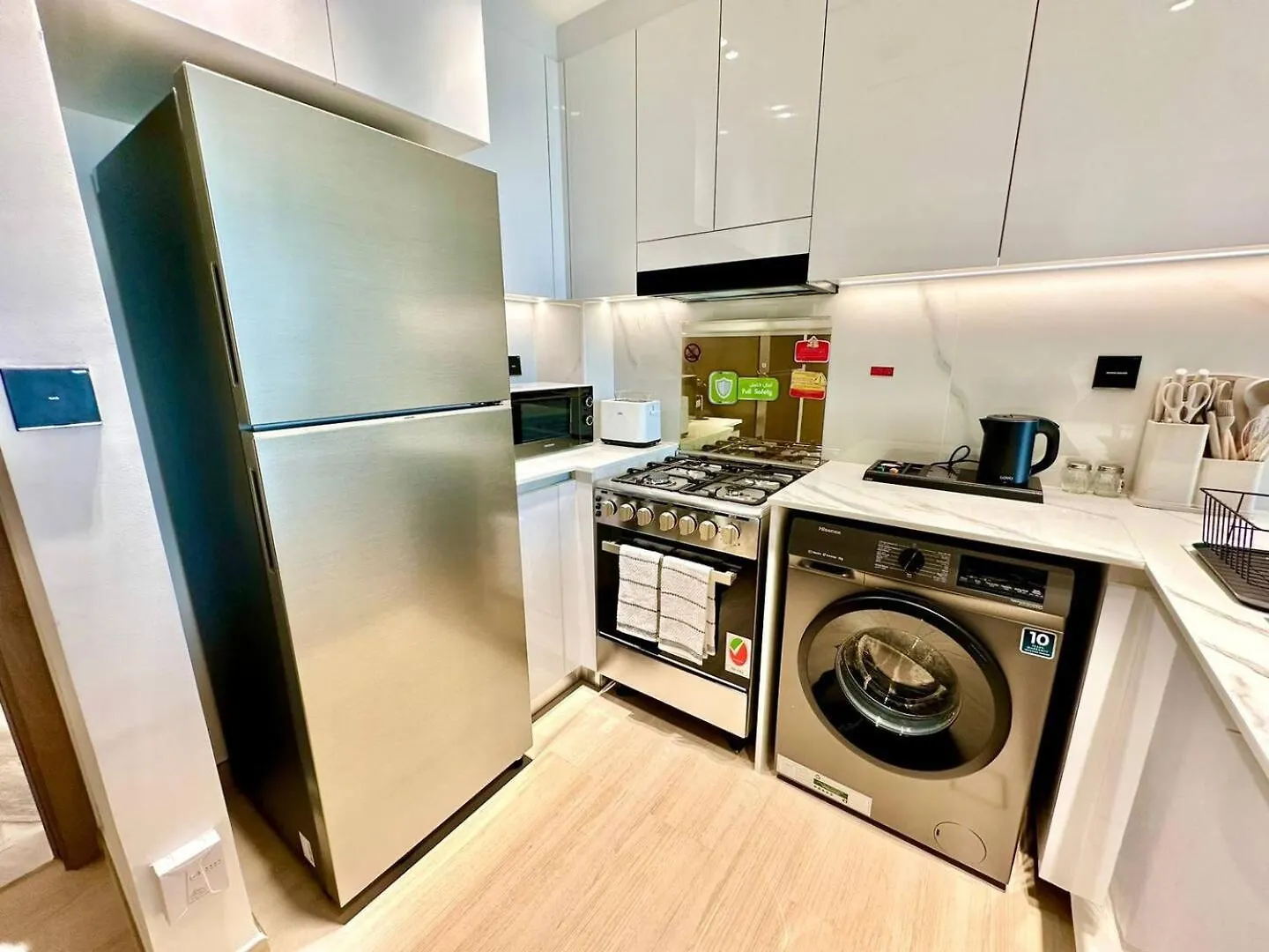 Fully Furnished 1 Bedroom Apartment With Balcony Dubai 0*,  United Arab Emirates